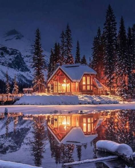 This Cabin In Emerald Lake Canada Cozyplaces