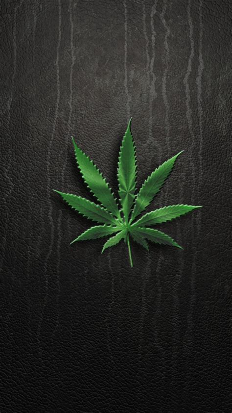Blanc drapeau feuille peinture vert. 70+ Marijuana Backgrounds on WallpaperSafari