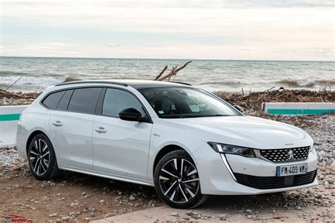A big diesel family car seems almost parochial these days but still makes a lot of sense to a lot of buyers. Prueba Peugeot 508 SW Hybrid 225 CV e-EAT8 GT-Line 2020 ...
