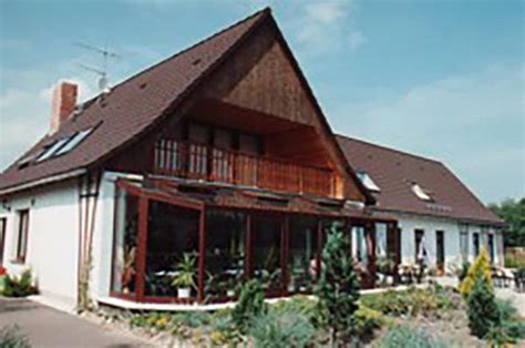 We did not find results for: HOTEL VON REPHUNS GARTEN (Zerbst) ⇒ 69 Empfehlungen