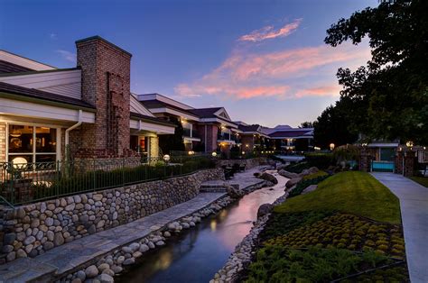 Bishop California Creekside Inn Promotes National Parks Travel In The