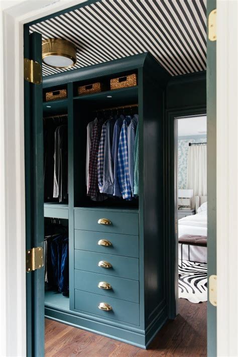 In our opinion, black wardrobe frames work very well. IKEA PAX hack: Hands down the most stunning walk-in closet