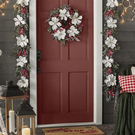 Wrap Your Home For Christmas With These 9 Beautiful Front Door Garlands