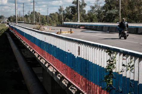 Rússia Se Mobiliza Para Anexar Quatro Regiões Ocupadas Na Ucrânia
