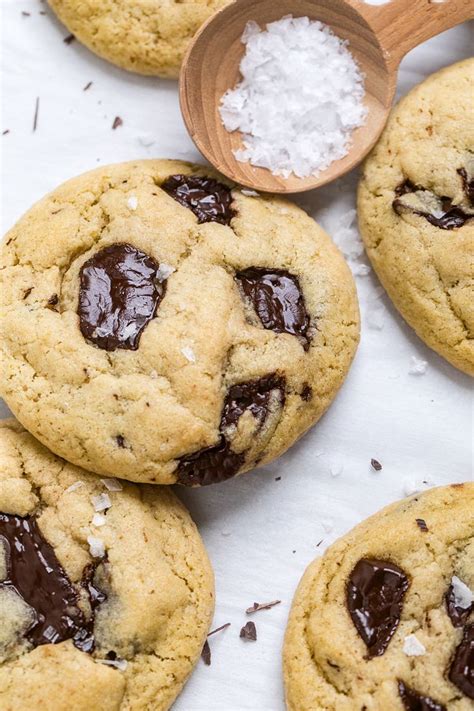 Easy Vegan Chocolate Chip Cookies Recipe Recipe In 2020 Vegan