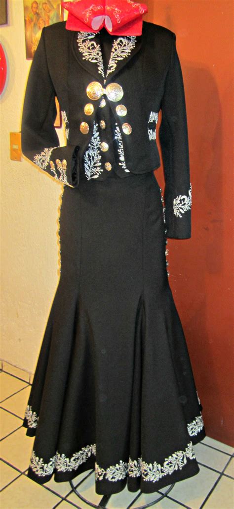Pin By La Charrita Tapatia On Trajes De Charro Mexican Dresses Mexican Quinceanera Dresses
