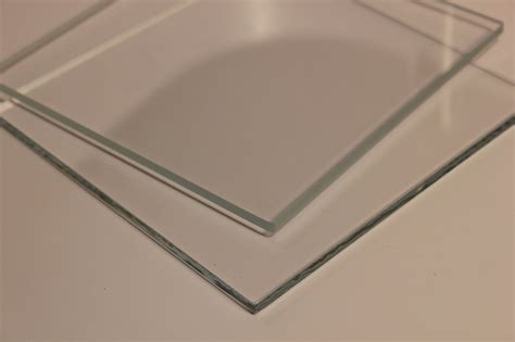 6 Round Low Iron Clear Flat Glass With A Swiped Edge