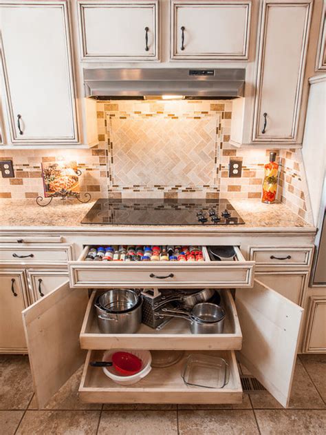 Best Under Cooktop Storage Design Ideas And Remodel Pictures Houzz