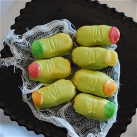 Ok shrek fans if you are planning a shrek birthday party theme you may need some fun ideas and inspiration to help you create a shrek birthday cake or even shrek cupcakes for your party. 1000+ images about Shrek Birthday on Pinterest | Birthday party foods, Birthdays and Watermelon ...