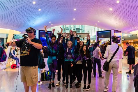 New York Jfk T4 Partners Debut Virtual Reality Pop Up Experience The