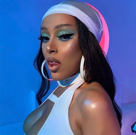 Doja Cat Photos 42 Of 430 Lastfm In 2021 Cat Photo Cats Female Rappers