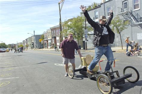 Hampdenfest Racers Ride Toilets To Victory Baltimore Or Less