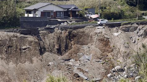 Для добавления на свой сайт мониторинга: Deadly Japanese earthquake: What we know so far - ITV News