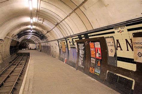 13 Abandoned Stations And Disused Platforms Of The London Underground