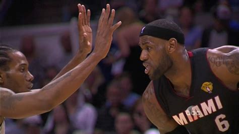 Kawhi leonard's hands, which measure 11.5 inches across, sometimes interfere with his shot. Kawhi Leonard's hands are in LeBron's face, everywhere ...