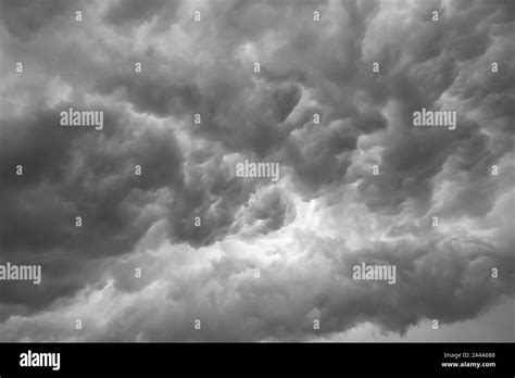 Dark Ominous Grey Storm Clouds Dramatic Sky Stock Photo Alamy