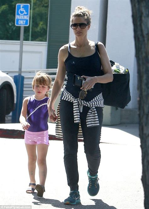 Amanda Peet Shops With Daughter Frances After Announcing Third