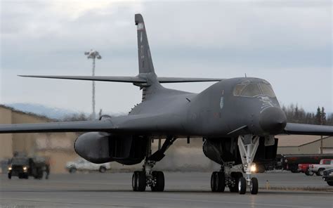 B 1b Us Air Force Usaf Bomber Aircraft Defencetalk Forum