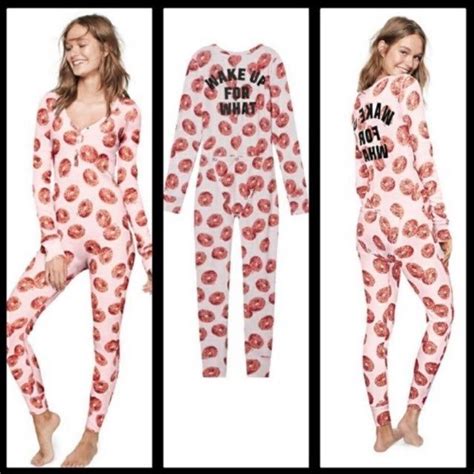 Vs Pink Holiday Onesie Pajama Thermal Xs On Mercari One Piece Pajamas Pink One Piece