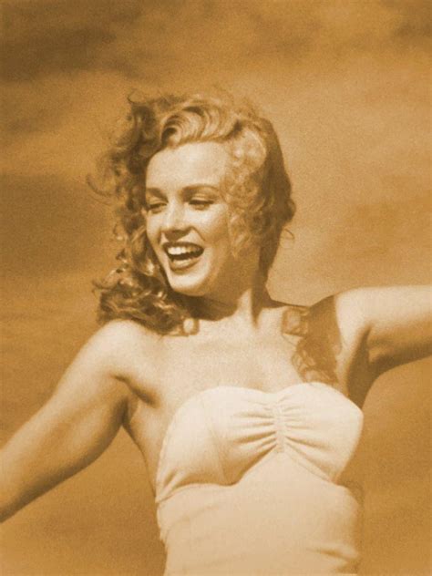 Marilyn Monroe Portrait 11