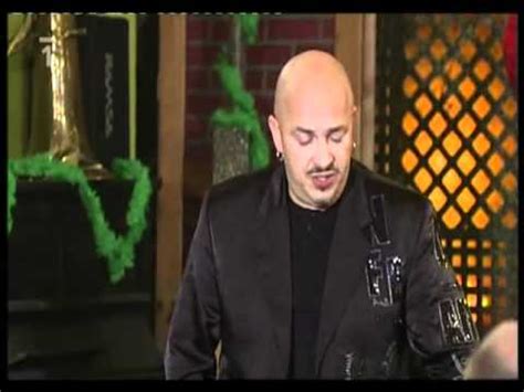 Ačkoliv jim někteří nedávali moc šanci, jejich vztah jen kvete. videohumor.cz - nejlepší online videa z českého a ...