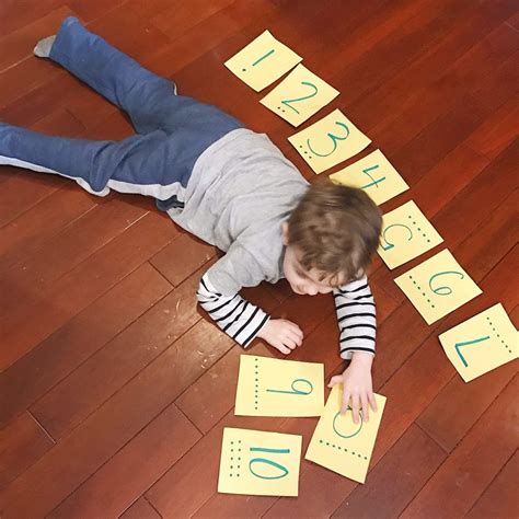 Teaching Preschoolers To Count With A Scavenger Hunt Also Known As