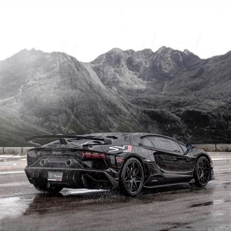 Full Black Svj 😍🖤 🇮🇹 1di 900 🚘 📸source Lamborghini Aventador Sports