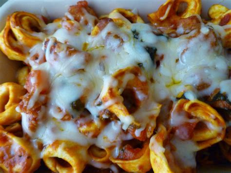 Marty and i don't go out to eat that often but on special occasions, we want this italian scallop tortellini bake is similar to a dish we had with shrimp at a local restaurant. The Pastry Chef's Baking: Cheesy Tortellini Bake