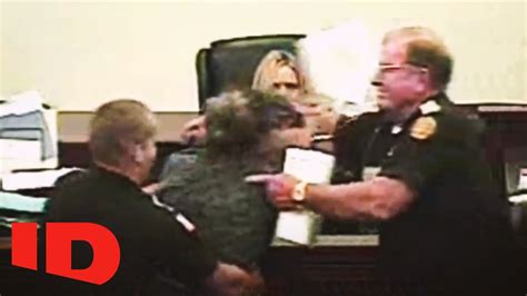 woman attacks judge during domestic violence hearing chaos in court youtube
