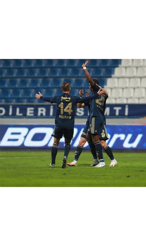 Topla dripling özelliğinde farklılık yaratan tarafı, yine basit oynaması ve. PELKAS VE THIAM BİR AÇILDI, PİR AÇILDI... - Fenerbahçe'de ...