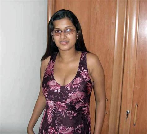 Sexy Woman Latest Andhra Aunties Hot Collections