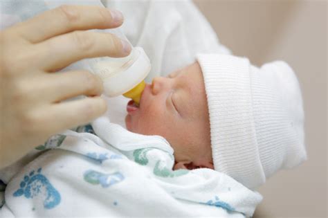 How to bathe baby after a blowout (and other messy disasters!) before you start the water, grab a towel, some baby soap, and a clean diaper while your hands are free. How IVF affects breastfeeding