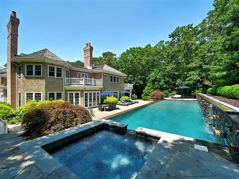 1729 Deerfield Rd Water Mill Ny 11976 Zillow
