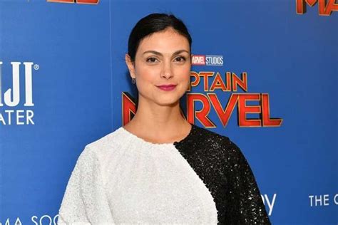 get to know morena baccarin revealing her biography age height figure and net worth bio