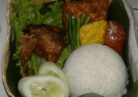 Dari beragam variannya, resep ayam bakar kecap khas yogyakarta patut dicoba. Resep Nasi Ayam Bakar Kecap Rempah oleh nacys_kuliner ...