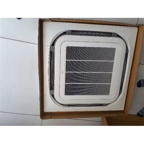 5 Star Ceiling Mounted Daikin Indoor Cassette Air Conditioner Capacity
