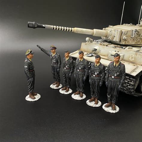AX018 AX018A S04 Tiger Tank With Peiper Review Wittmanns Crew WAR PARK