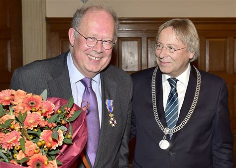 Koninklijke onderscheiding emeritus hoogleraar kindergeneeskunde ronald de groot. Koninklijke onderscheiding voor Jaap van Manen | Nieuws ...