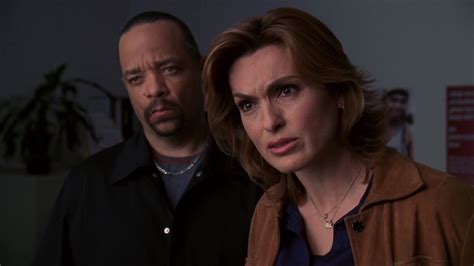 Detectives Fin Tutuola And Olivia Benson Law And Order Svu Special