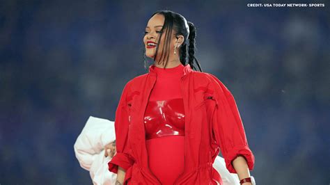 Rihanna Shows Off New Baby Bump During Superbowl Performance Wabc