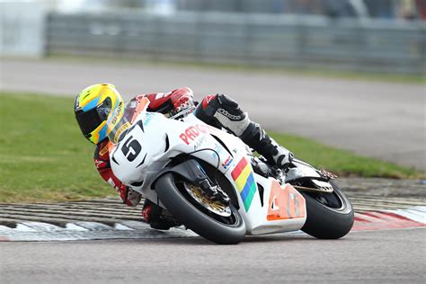 thruxton bsb lowry takes maiden win mcn