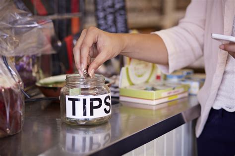Employers To Be Banned From Taking Employees Tips In Ontario