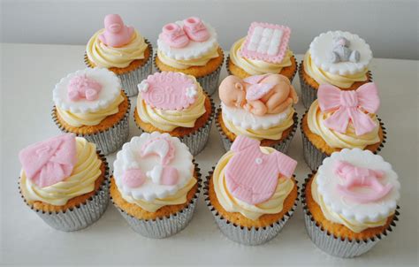 Great simple decorating idea of boys birthday cupcakes. Miss Cupcakes» Blog Archive » Girl Baby Shower Cupcakes (12)