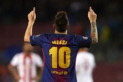 All the latest breaking news about lionel messi, headlines, analysis and articles on rt.com. Messi offered no.10 shirt to leave Barcelona | GCFRNG ...