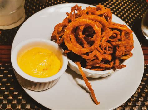 The Best Places to Eat in Savannah, Georgia - Where Is Tara?