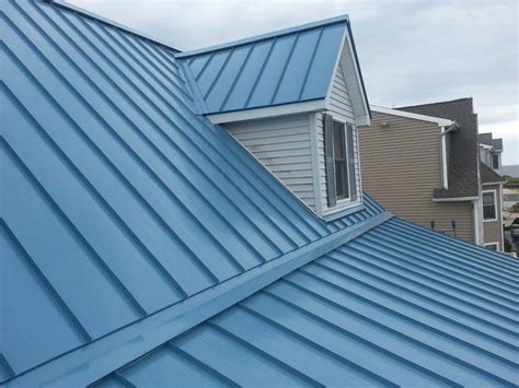 The Beauty Of Metal Roofs Exterior Renovations