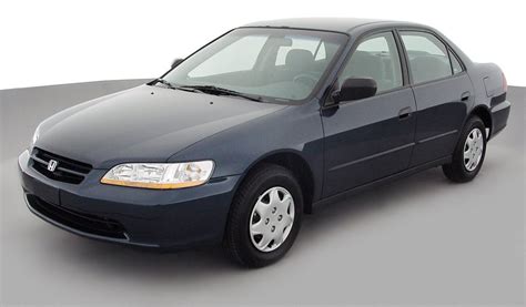 You can track every single model out of the series of each manufacturer, so if you drive or want to drive 2000 honda accord sedan but you don't know. Honda Accord 2000