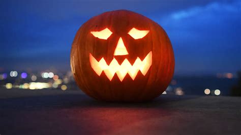 Das ist das zweitgrößte fest nach weihnachten in deutschland. Halloween 2018: Was ist das - und ist es in Deutschland ...