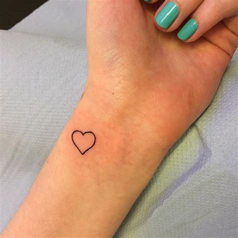 The bird is considered an independent and bright feathered animal. Cute Small Tattoos Ideas For Men and Women - Tattoosera