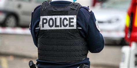 Paris Un Policier Hors Service Gri Vement Bless Par Arme Blanche